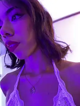 BellaHarpeer online show from February 13, 7:43 pm