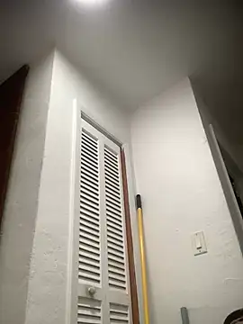 goldenshower2451 online show from February 8, 1:14 pm