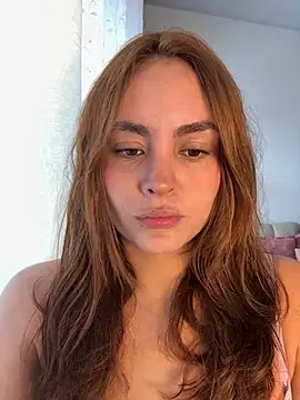 miaferrer777 online show from December 5, 5:09 pm