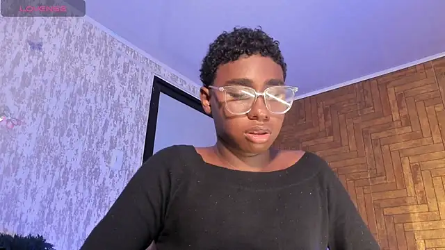 teylor lovee online show from February 26, 8:30 pm