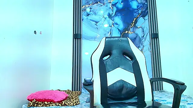 Valentina and sneider  online show from January 14, 8:14 pm