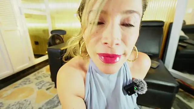 Allice mommy online show from December 22, 8:17 pm