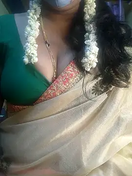 Preeti345 online show from March 25, 4:35 pm