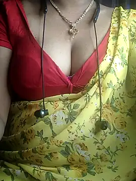 Preeti345 online show from April 19, 3:44 pm