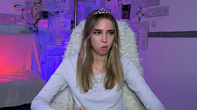 KimPorins online show from April 4, 12:35 pm