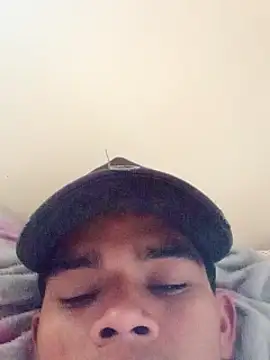 Snapshot of Tu_Morenito04 chatting on December 4, 7:22 pm Tu Morenito04 online show from December 4, 7:22 pm