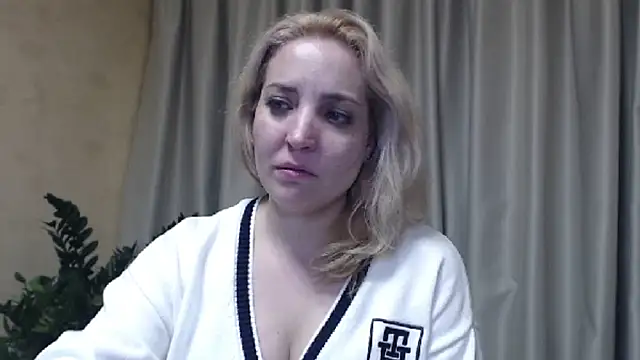 sweetpussy online show from March 5, 9:15 pm