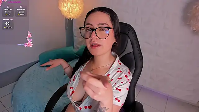 Snapshot of abby_angel_1 chatting on December 15, 12:09 pm abby angel 1 online show from December 15, 12:09 pm