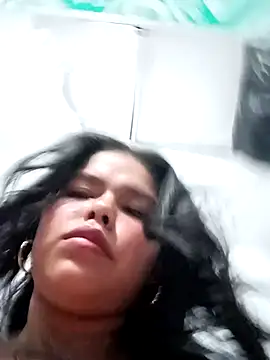 Snapshot of flor_salvaje_ chatting on December 14, 6:30 am flor salvaje online show from December 14, 6:30 am