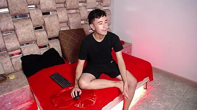 KathyAiden online show from March 2, 8:04 pm