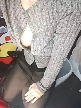 Alone nothing online show from February 3, 3:17 pm