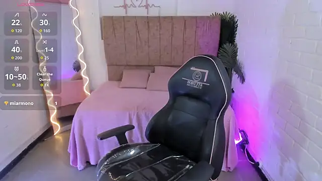 Snapshot of Ninna_tay chatting on December 14, 7:29 pm Ninna tay online show from December 14, 7:29 pm