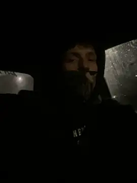 Snapshot of squty chatting on December 20, 3:35 am squty online show from December 20, 3:35 am