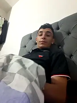 merycrism online show from December 5, 9:51 am