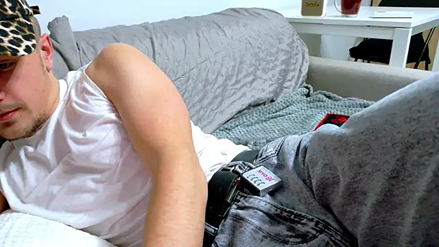 Brellisimo online show from December 13, 7:53 pm