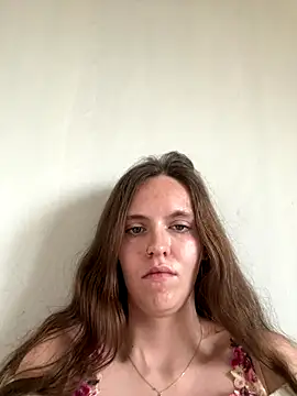 Snapshot of BellaLoverxx chatting on December 18, 11:27 am BellaLoverxx online show from December 18, 11:27 am