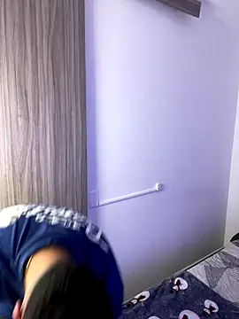 Goldenknight33 online show from December 17, 5:08 pm