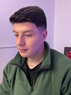 Goldenknight33 online show from February 24, 4:16 pm