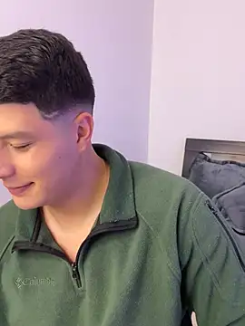 Goldenknight33 online show from March 19, 1:59 pm