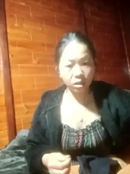 Snapshot of Amiluli chatting on January 17, 3:33 am Amiluli online show from January 17, 3:33 am