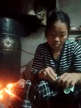 Snapshot of Amiluli chatting on February 1, 1:59 am Amiluli online show from February 1, 1:59 am