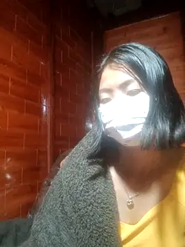 Snapshot of Amiluli chatting on February 15, 2:03 pm Amiluli online show from February 15, 2:03 pm