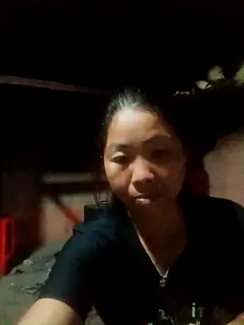 Snapshot of Amiluli chatting on March 1, 1:02 pm Amiluli online show from March 1, 1:02 pm