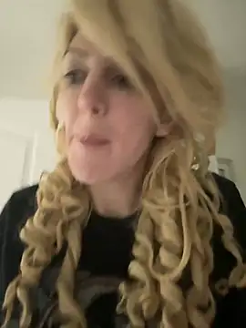 Snapshot of CelestialRuby chatting on January 22, 6:31 pm CelestialRuby online show from January 22, 6:31 pm