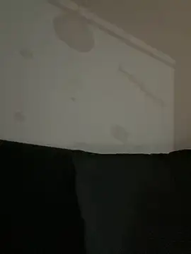 Snapshot of lewis24668 chatting on December 15, 11:31 pm lewis24668 online show from December 15, 11:31 pm