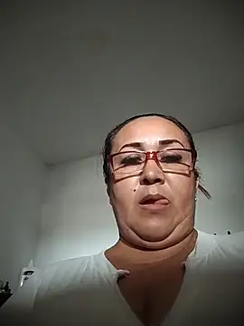 Nini Love  online show from April 6, 11:49 pm