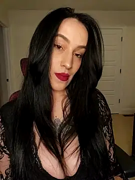 BustyVampyre online show from February 10, 12:15 am