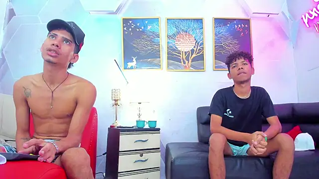 Alex jeins at online show from February 2, 2:05 pm