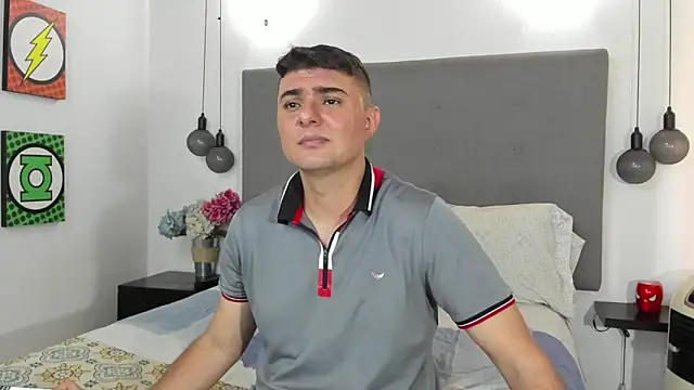 AndrethMuller online show from April 24, 6:21 pm