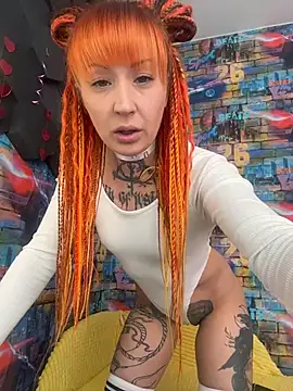 Snapshot of Tattoo__Moon chatting on February 20, 1:02 am Tattoo Moon online show from February 20, 1:02 am