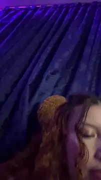 Snapshot of HoneyWeebsss chatting on January 19, 4:49 am HoneyWeebsss online show from January 19, 4:49 am