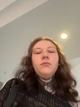 FionaMurr online show from December 16, 2:05 am