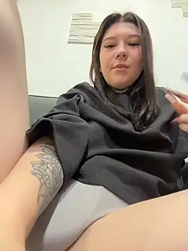 FionaMurr online show from April 7, 11:04 pm