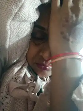 nehakapoor89 online show from February 19, 4:58 pm