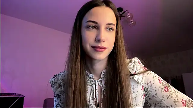 Snapshot of ChristianaLopze chatting on December 15, 3:38 pm ChristianaLopze online show from December 15, 3:38 pm