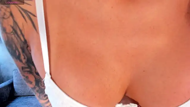 ValerieAustin online show from January 7, 3:03 pm