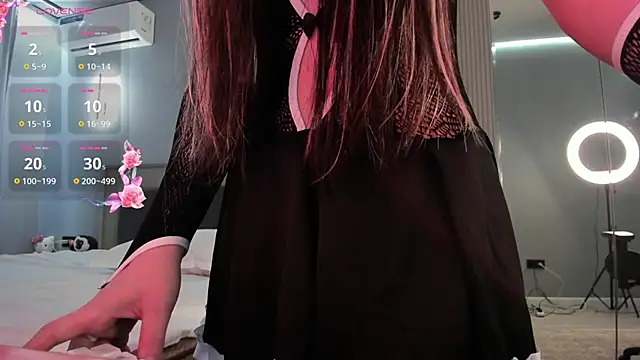 lovelymikky online show from February 6, 3:22 am