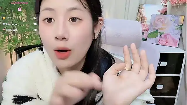 Yvonne-07 online show from January 13, 8:19 am