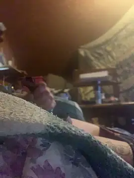 Snapshot of Ldnick69 chatting on February 19, 10:39 pm Ldnick69 online show from February 19, 10:39 pm