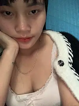 Snapshot of succuba-ba chatting on December 16, 7:02 am succuba-ba online show from December 16, 7:02 am