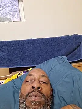 Rizzle9800 online show from December 14, 1:27 pm