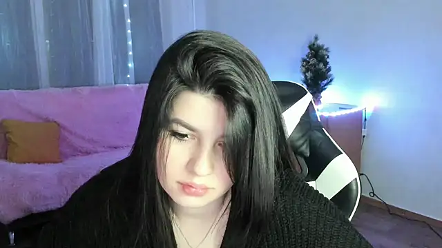 KisaModel online show from January 31, 7:11 pm