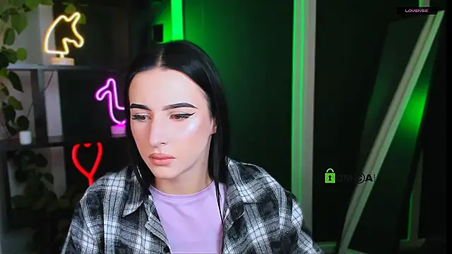 alia skay online show from April 20, 6:53 pm