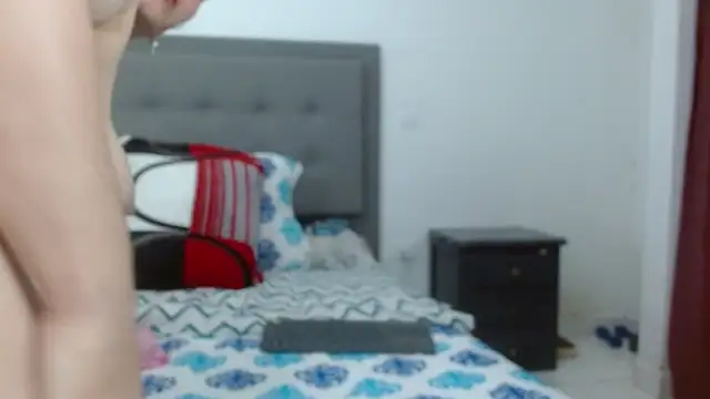 Snapshot of lauraslavenasty chatting on February 4, 6:19 am lauraslavenasty online show from February 4, 6:19 am