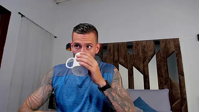 J king   online show from April 11, 12:37 am