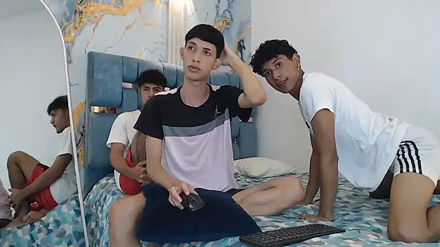 SWEET RABBIT1 online show from January 6, 7:28 pm